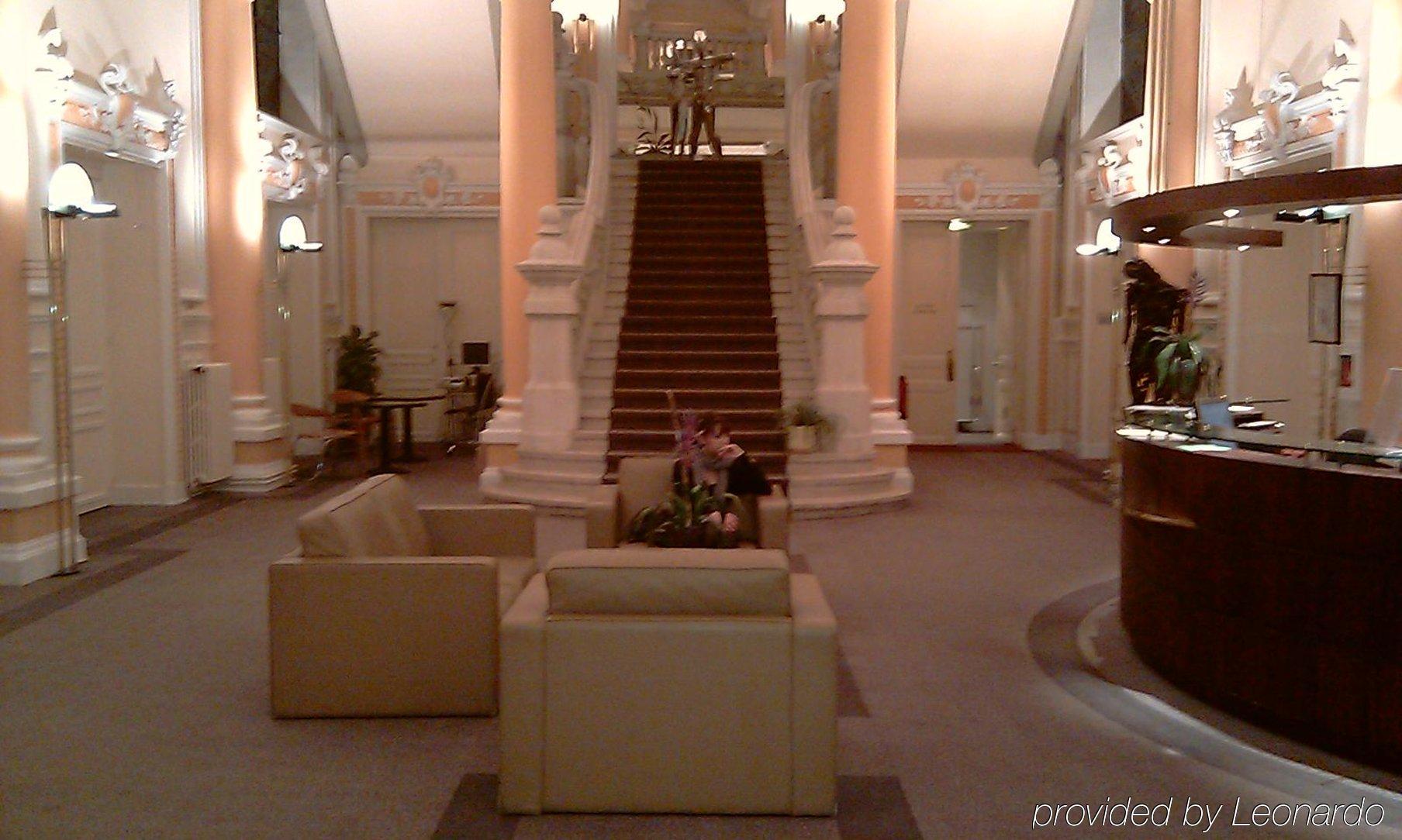 Grand Hotel Du Tonneau D'Or Бельфор Інтер'єр фото